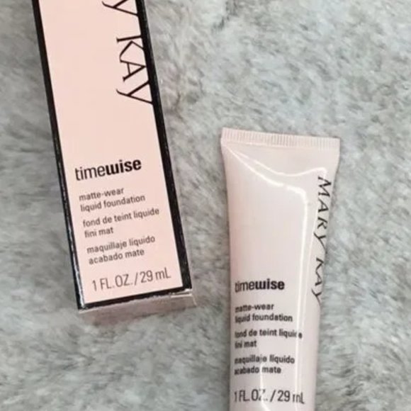 Beige 1 foundation AntiAging Luminous liquid. NIB - Picture 6 of 8